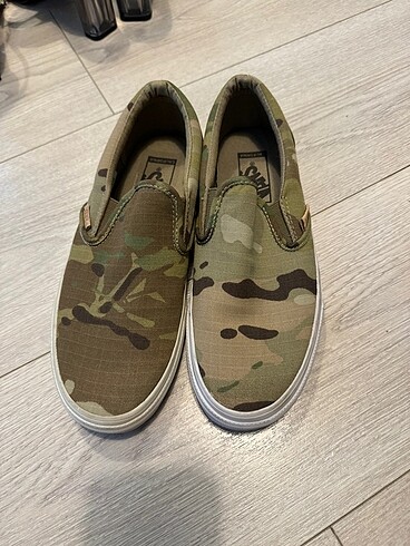 Kamuflaj Vans