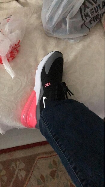 37 Beden siyah Renk Nike air max spor ayakkabı