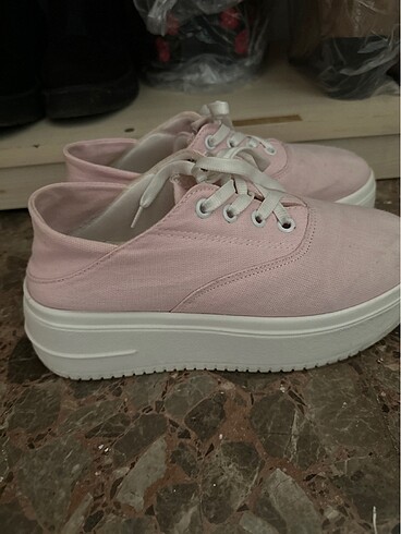 Fabrika Fabrika marka sneaker