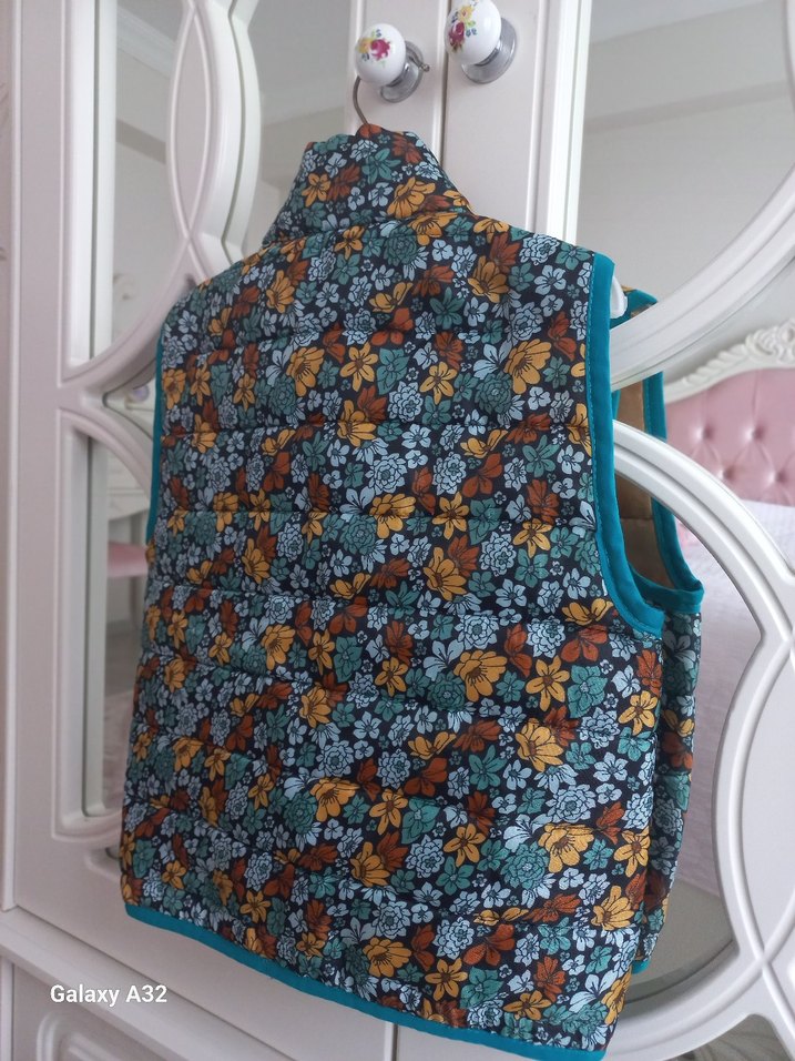 Çiçek Desenli Bohem Kadın Yelek - Görsel 2