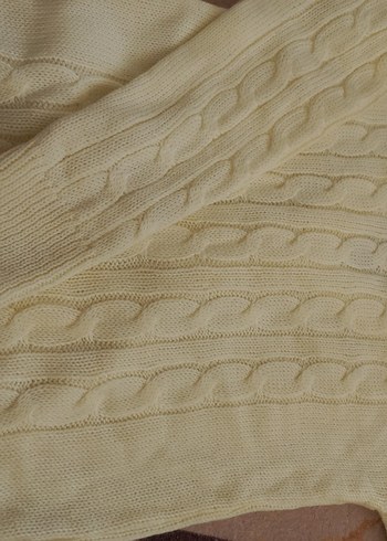 Beyaz İşlemeli Kız Hırka - Görsel 3