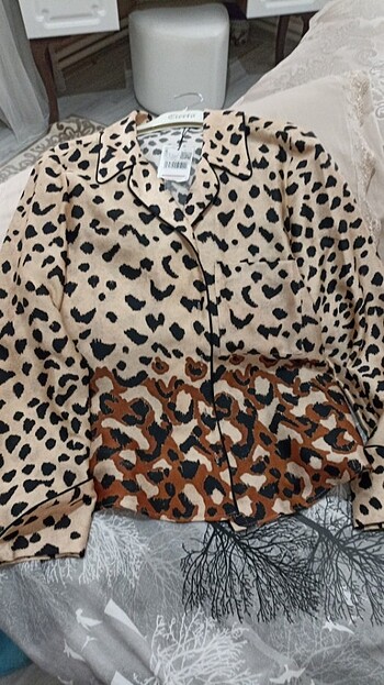 Leopar gömlek 