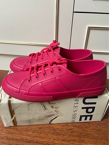 pembe superga