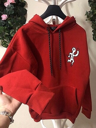 Kırmızı sweatshirt