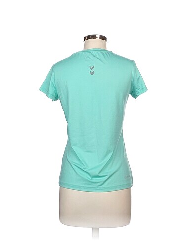 Hummel T-shirt %70 İndirimli. - Görsel 3