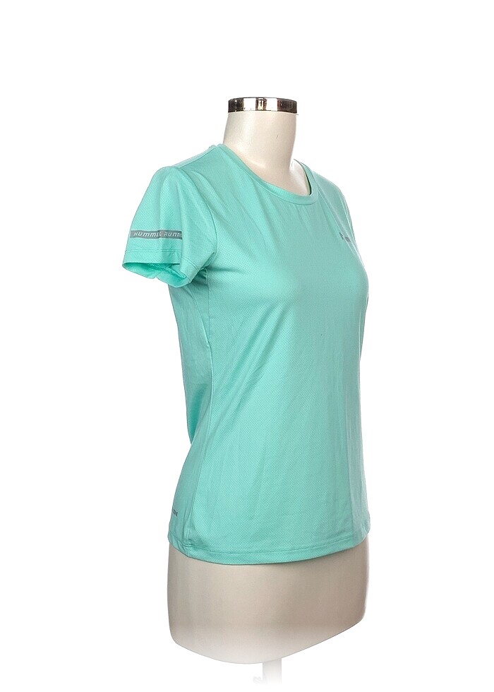 Hummel T-shirt %70 İndirimli. - Görsel 2