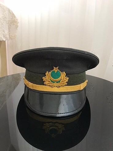 askeri subay şapkası