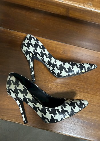 Kadın Siyah-Beyaz Topuklu Stiletto - Görsel 5