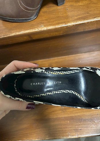 Kadın Siyah-Beyaz Topuklu Stiletto - Görsel 4