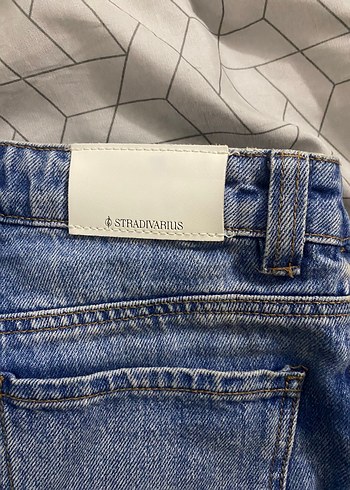 32 Beden Stradivarius Kadın Mavi Sokak Stili Jean