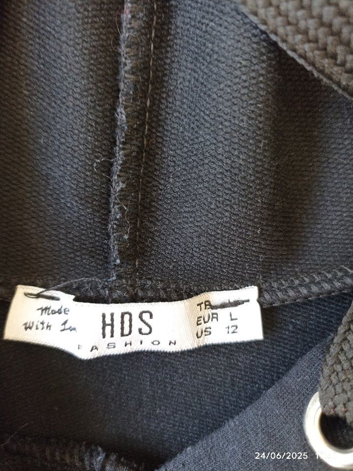 Siyah Kapüşonlu Baskılı Kadın Sweatshirt - Görsel 4