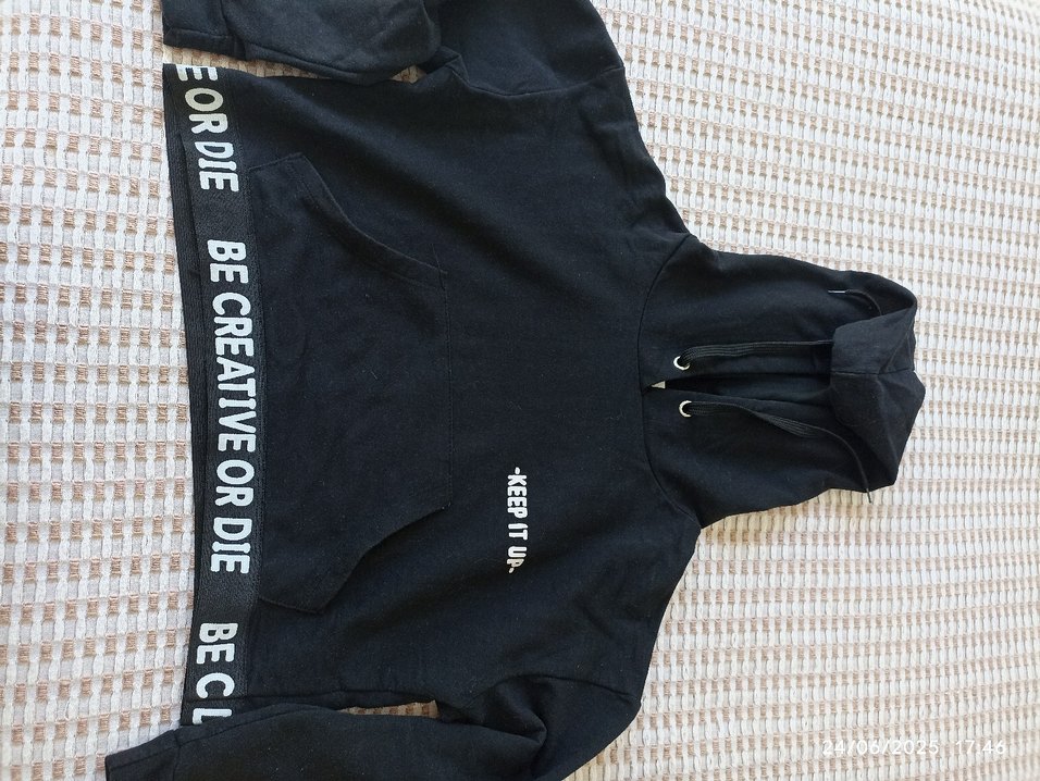 Siyah Kapüşonlu Baskılı Kadın Sweatshirt - Görsel 2