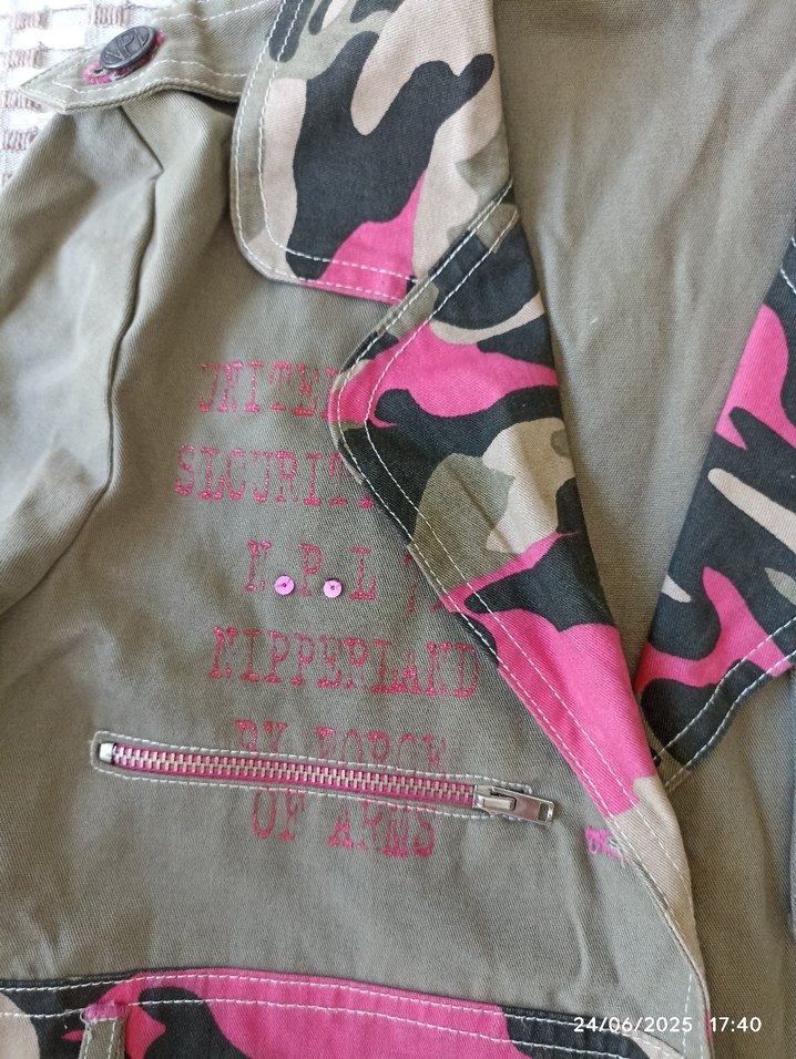 Kız Çocuk Pembe Kamuflaj Düğmeli Ceket - Görsel 3