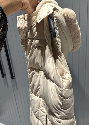 Bej Kürklü Kapüşonlu kız çocuk Yelek - Görsel 5