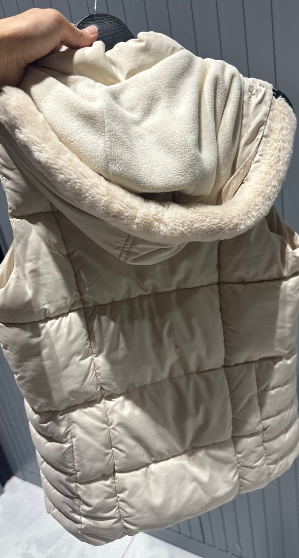 Bej Kürklü Kapüşonlu kız çocuk Yelek - Görsel 4