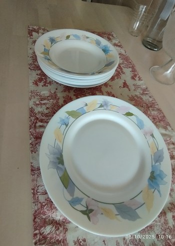 Diğer Pastel Çiçek Desenli Beyaz Yemek Tabağı Seti