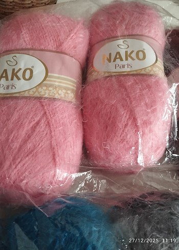 Nako Bohem Stilinde Renkli El Örgü İplikleri - Görsel 4