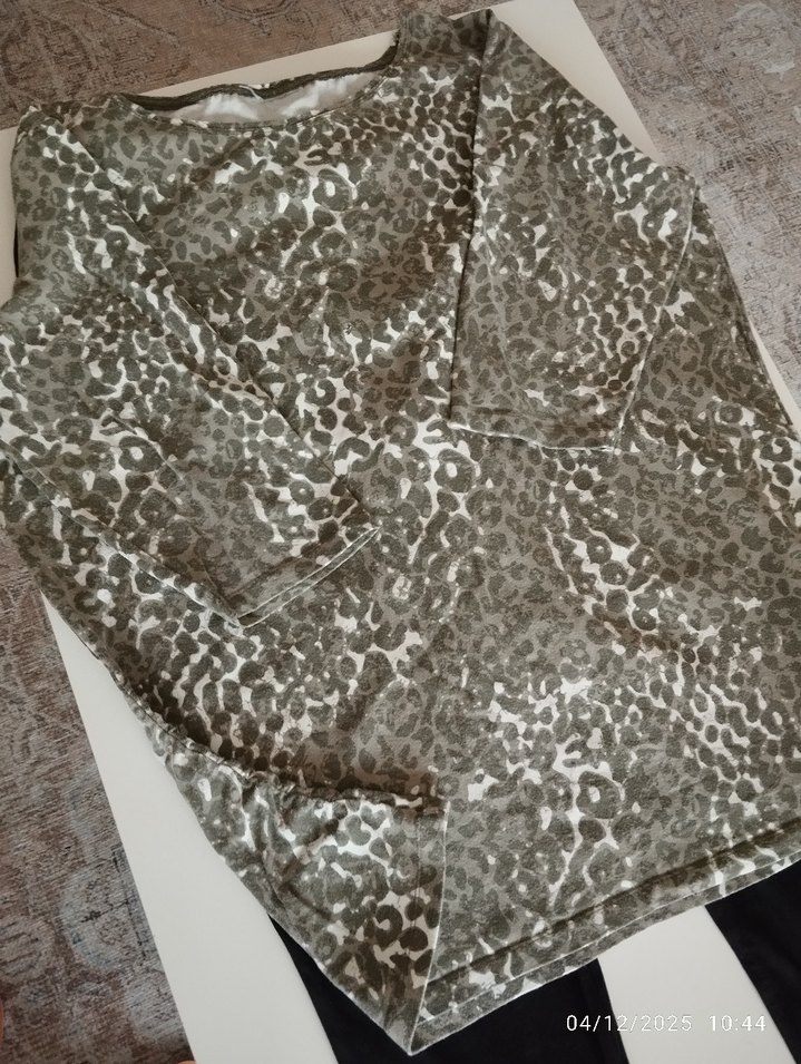 haki Desenli kapri Kollu Kadın Bluz - Görsel 2