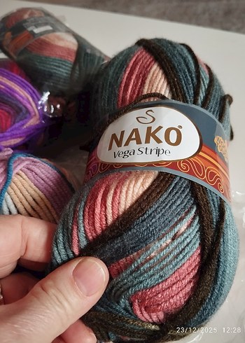 NAKO Çok Renkli El İşi İplikleri - Görsel 3