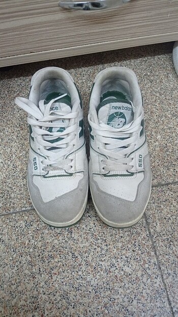 37 Beden yeşil Renk New balance orijinal ayakkabı