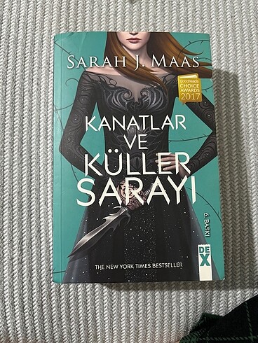 Kanatlar ve küller sarayı