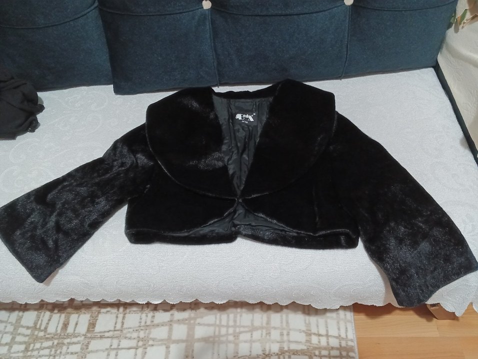 Kadın Siyah Kürk Detaylı Uzun Kollu Bluz - Görsel 2