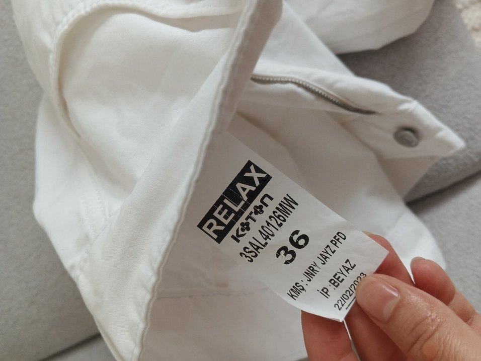 Kadın Beyaz Pamuklu Geniş Paça Pantolon - Görsel 2