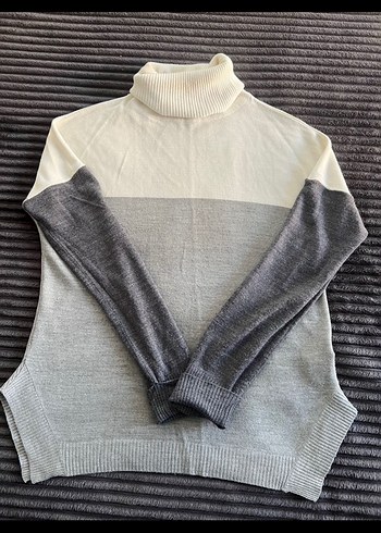 Gri Kadın Boğazlı Triko Kazak - Görsel 2