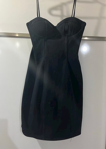 Siyah V Yaka İnce Askılı Midi Elbise - Görsel 7