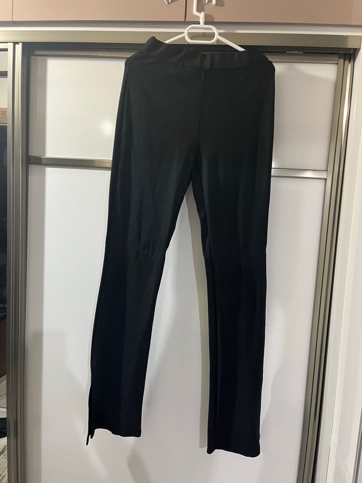 Siyah Kadın Dar Kesim Midi Kumaş Pantolon - Görsel 2