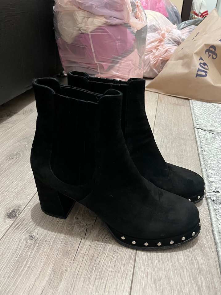 Siyah Süet Tokalı Blok Topuklu Goth Botlar - Görsel 5