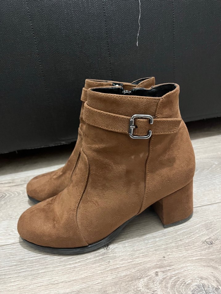 Kahverengi Tokalı Süet Kadın Bot - Görsel 4