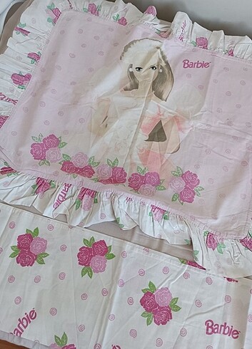Barbie Yatak Örtüsü