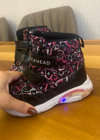29 Beden Kız Çocuk Pembe Desenli ışıklı Tokalı Bot