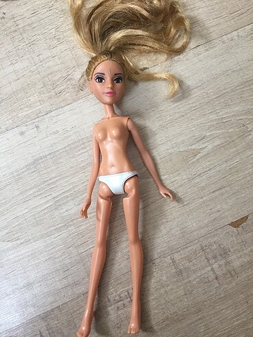 Barbie bebek