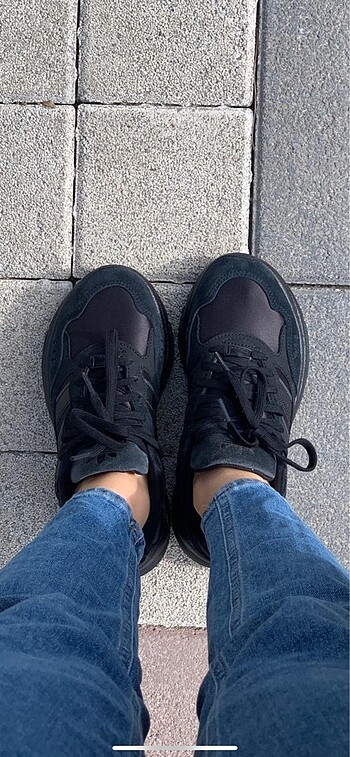 37,5 Beden Adidas retropy ayakkabı
