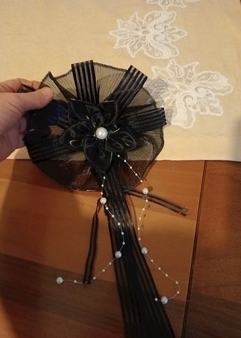 Siyah Nakışlı Fiyonk Broş - Görsel 4