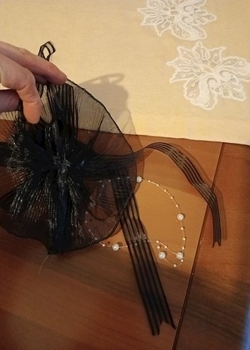 Siyah Nakışlı Fiyonk Broş - Görsel 3