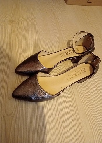 Kahverengi Parlak Yılan Desenli Kadın Topuklu Ayakkabı - Görsel 3