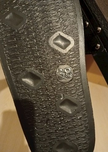 Kadın Siyah Tokalı Dolgu Topuk Terlik - Görsel 6