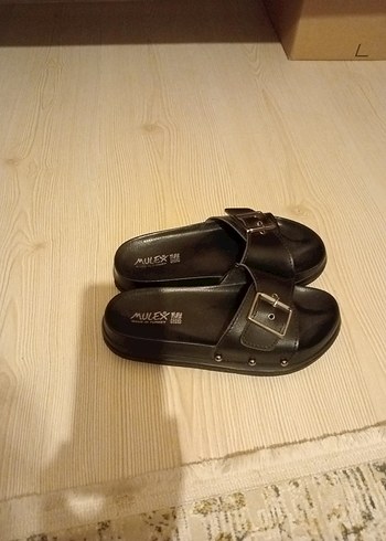 Kadın Siyah Tokalı Dolgu Topuk Terlik - Görsel 5