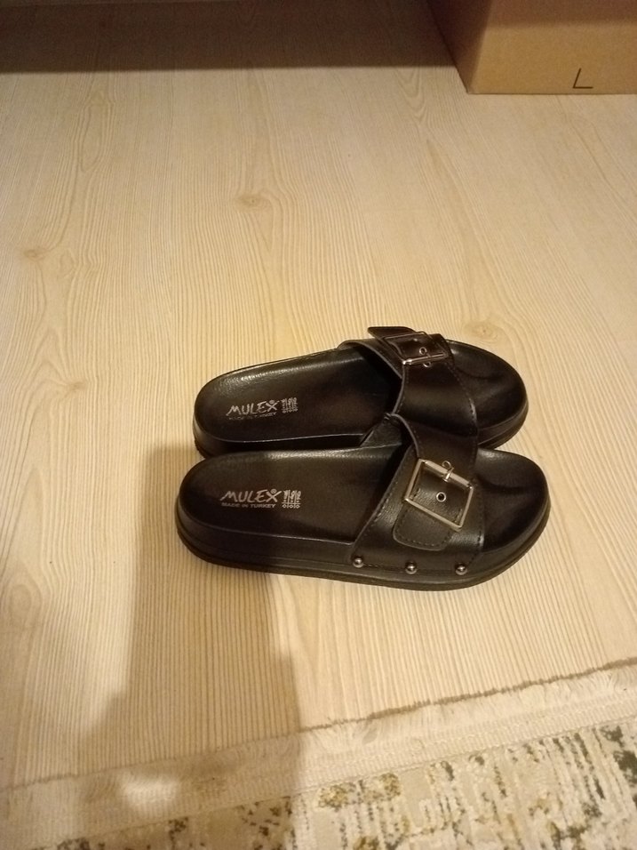 Kadın Siyah Tokalı Dolgu Topuk Terlik - Görsel 5