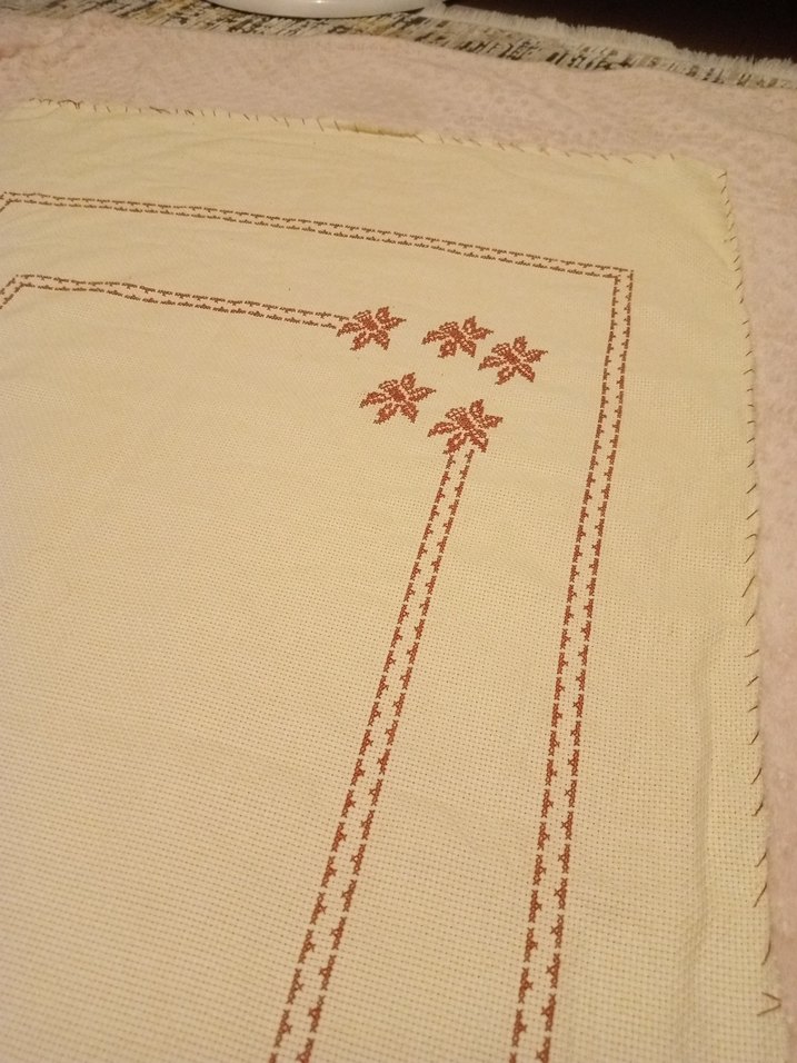 Krem rengi seccade işlemelik etamin seccade - Görsel 2