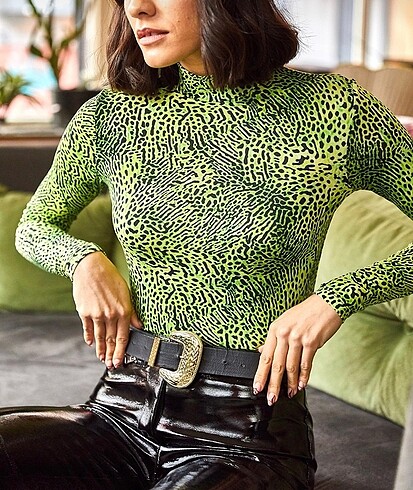 Diğer Yeşil leopar desenli bluz