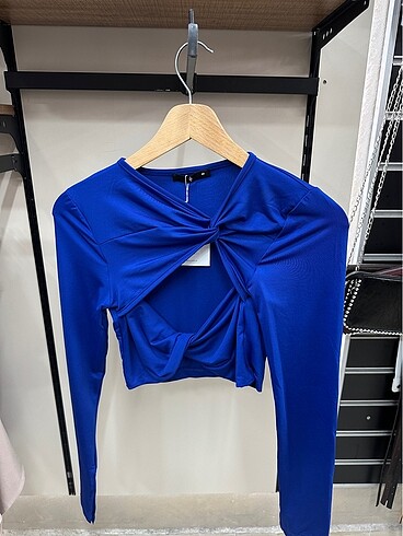 Diğer Uzun kol göğüs pencereli crop bluz