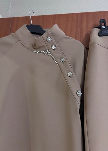 40 Beden Bej Mini Kadın Takım Elbise
