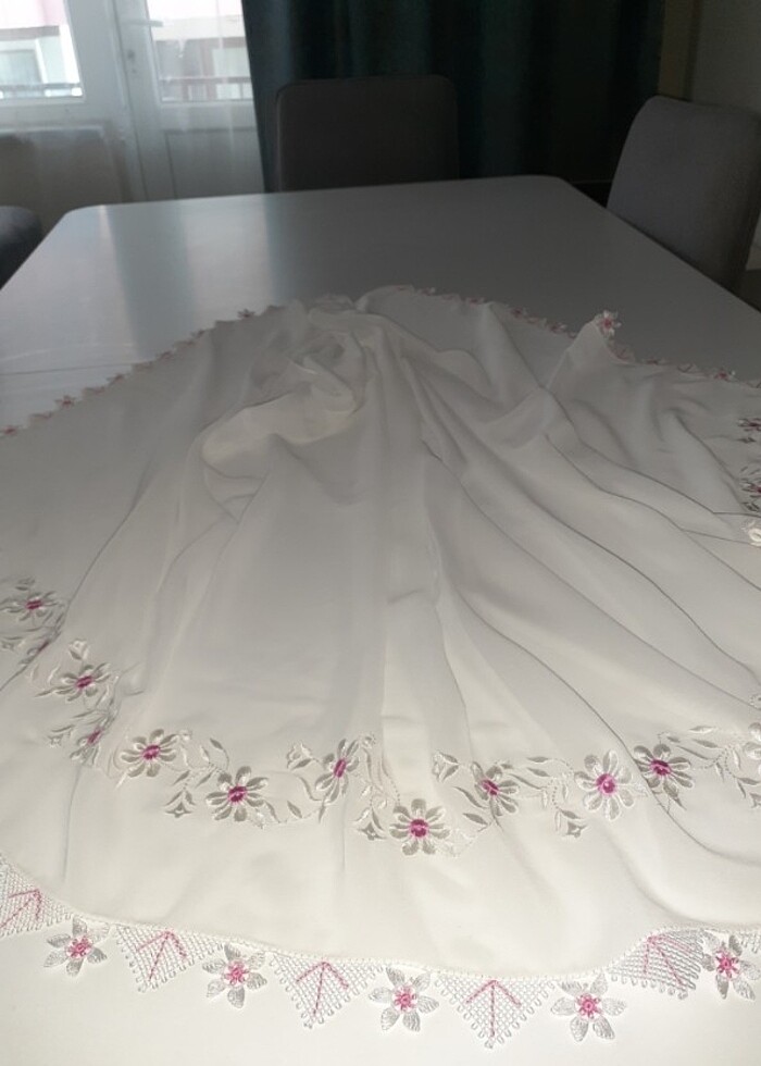 ÜÇ KENARI İĞNE OYALI MEVLUD ÖRTÜSÜ  - Görsel 3