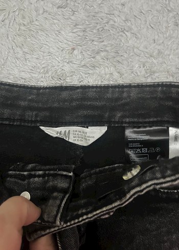 Siyah Mini Kot Şort, Düğmeli, Sokak Stili - Görsel 2