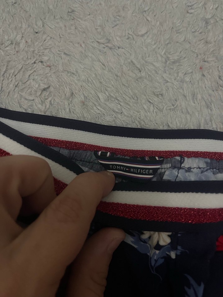 Tommy Hilfiger Çiçek Desenli çocuk Mini Şort - Görsel 2