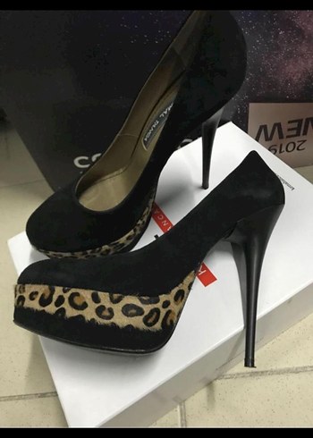 Leopar Desenli Siyah Stiletto Topuklu Kadın Ayakkabı - Görsel 2